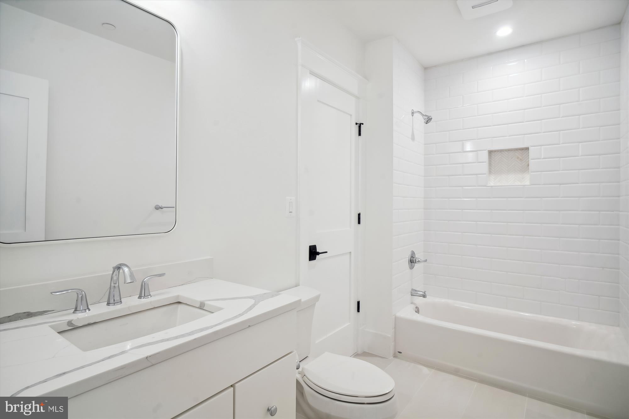 5824 Lenox Road Bethesda, MD 20817 - Photo 58 of 77 Gallery Image 58