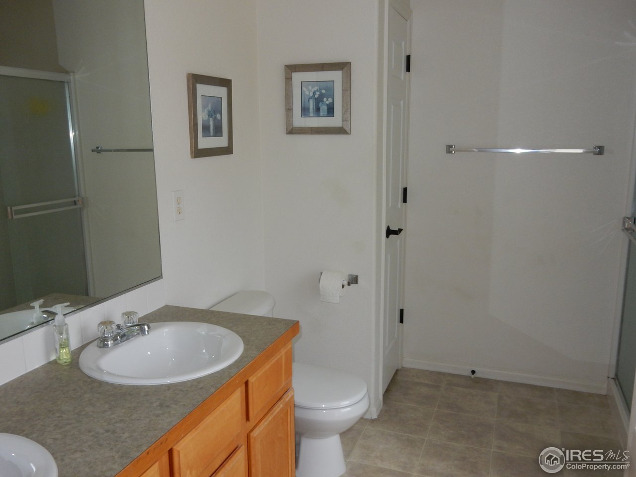 8712 18th St Road Greeley, CO 80634 - Photo 9 of 22 Master Bath