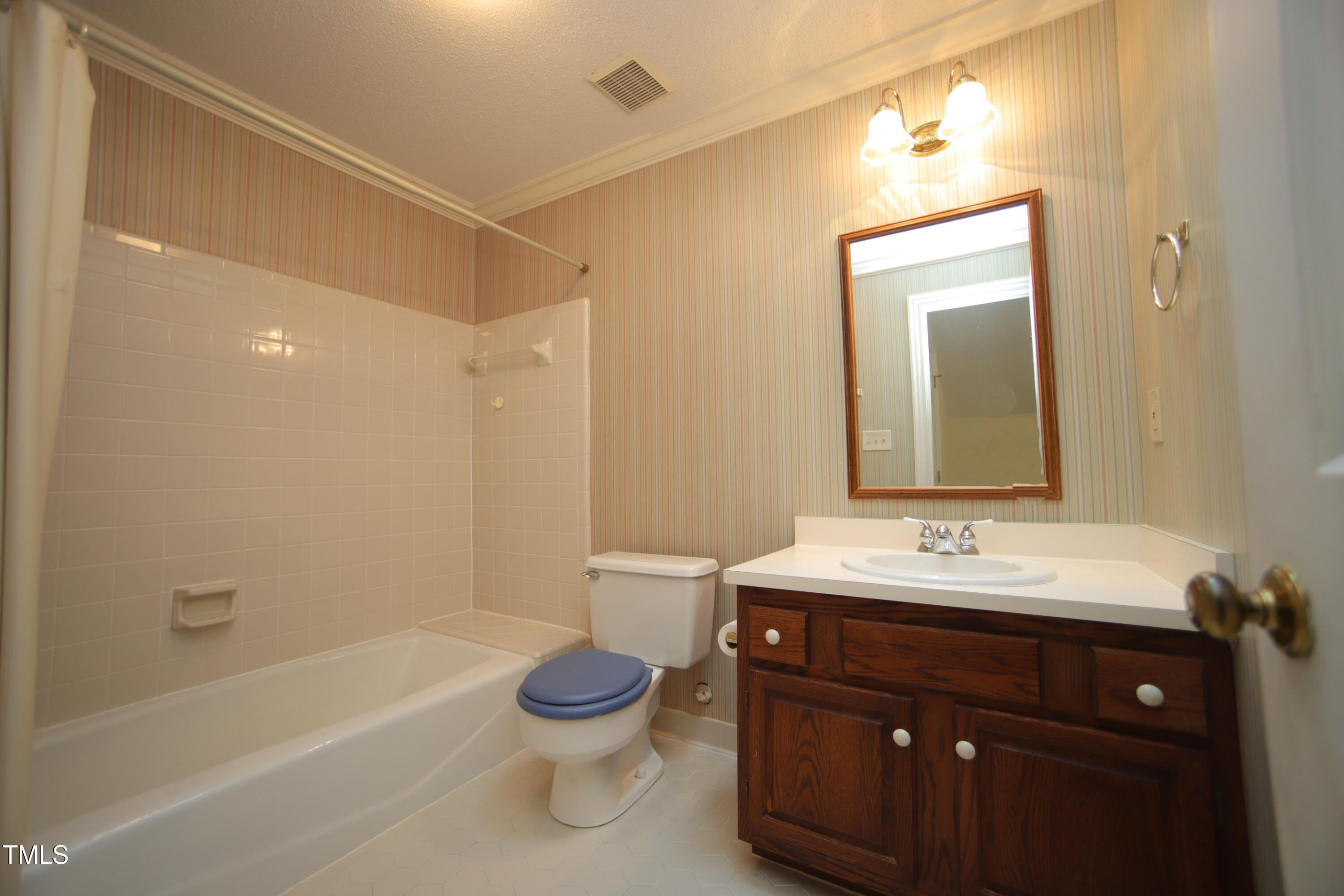 8331 Wycombe Lane Raleigh, NC 27615 - Photo 6 of 23 WycombeBathOffLoft