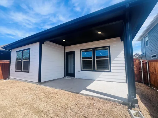 a view of a porch of the house