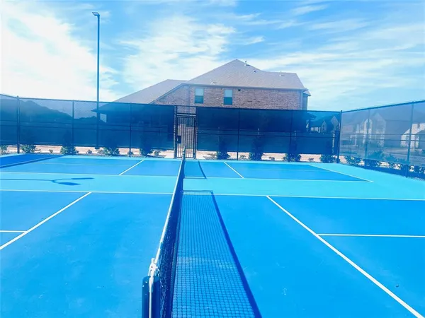 a view of a tennis court