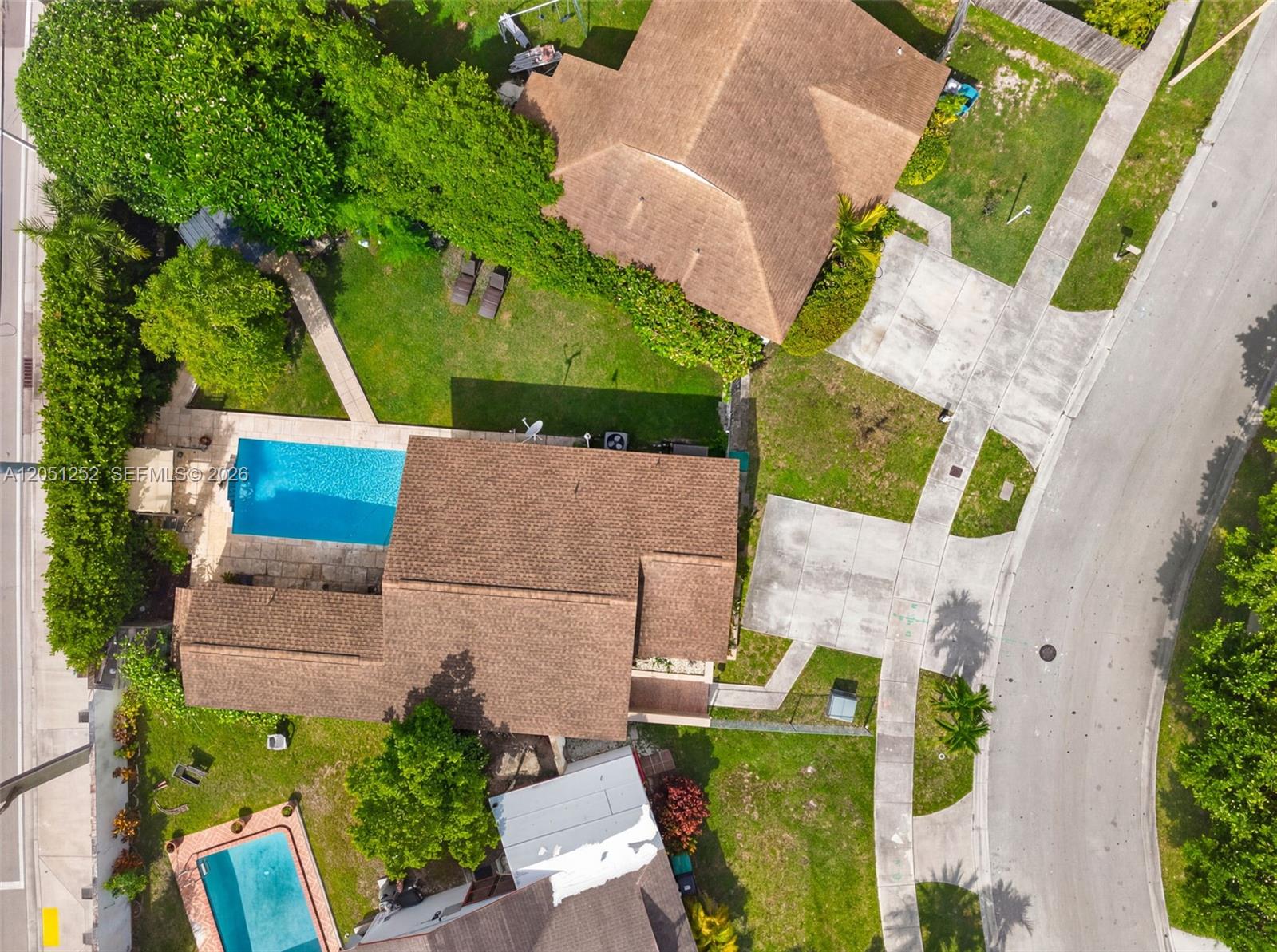 12422 Southwest 199th Street Miami, FL 33177 - Photo 30 of 33