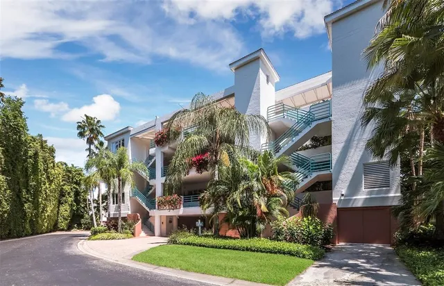 $1,495,000 | 370 Gulf Of Mexico Drive, Unit 432, Longboat Key, FL 34228