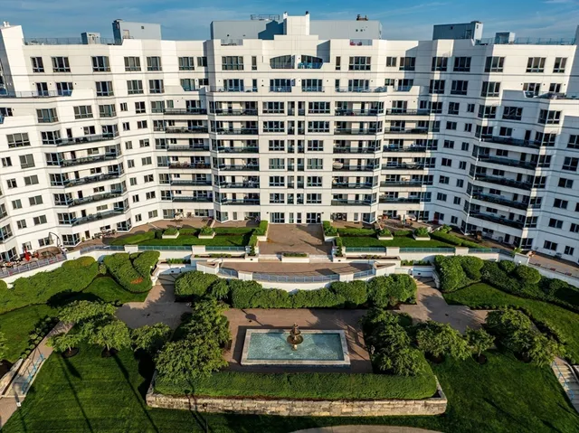 $929,900 | 2001 Marina Drive, Unit 506W, Quincy, MA 02171