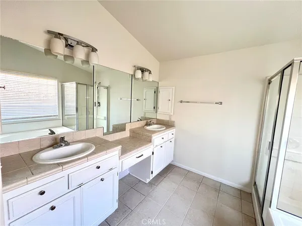 $2,700 | 13420 Chinquapin Drive, Victorville, CA 92395