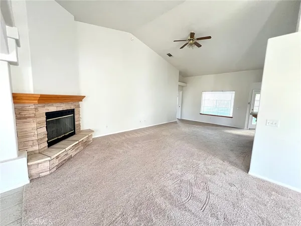 $2,700 | 13420 Chinquapin Drive, Victorville, CA 92395