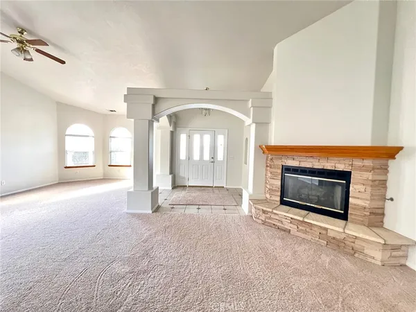 $2,700 | 13420 Chinquapin Drive, Victorville, CA 92395