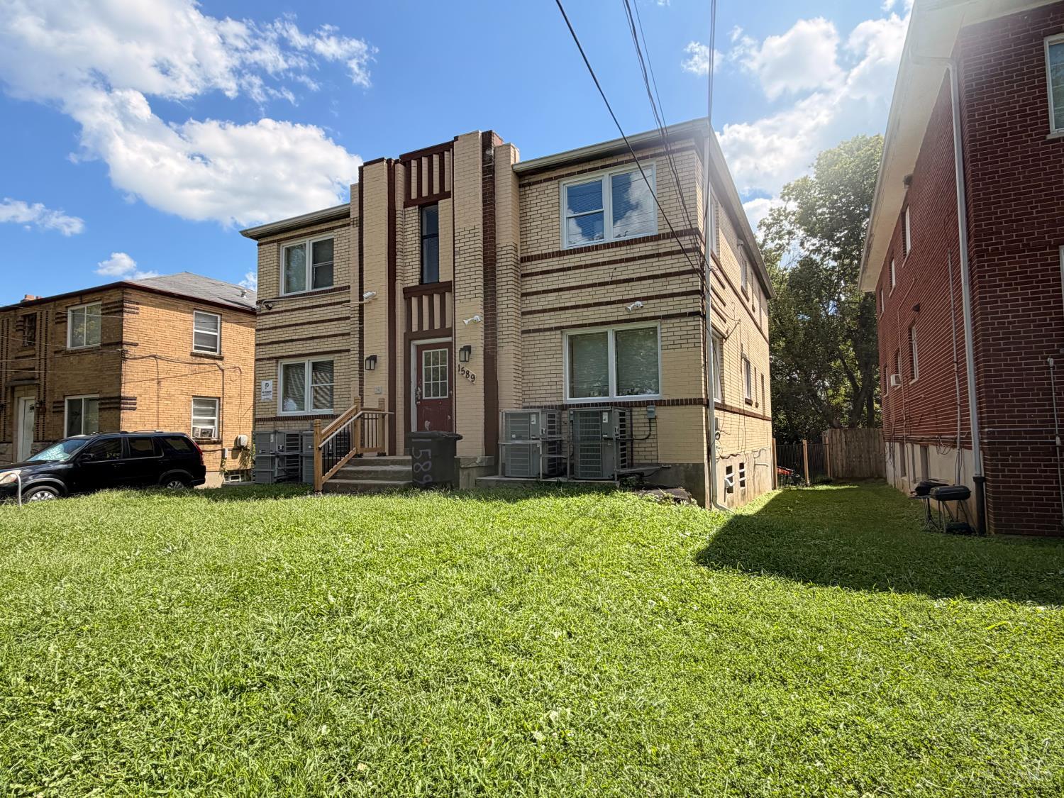 1589 Summit Road Cincinnati, OH 45237 - Photo 1 of 44 Gallery Image 1