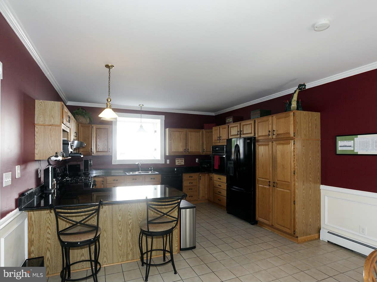 6184 Old Washington Road Elkridge, MD 21075 - Photo 9 of 22 Kitchen