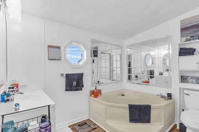 $199,900 | 406 King Arthur Drive, Whiteville, NC 28472