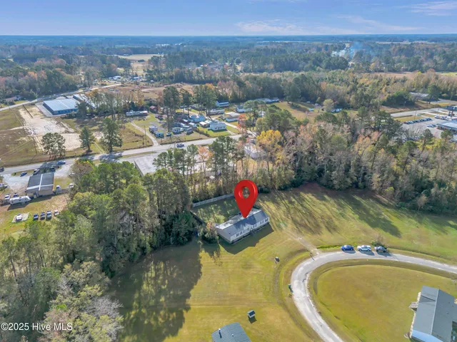 $199,900 | 406 King Arthur Drive, Whiteville, NC 28472