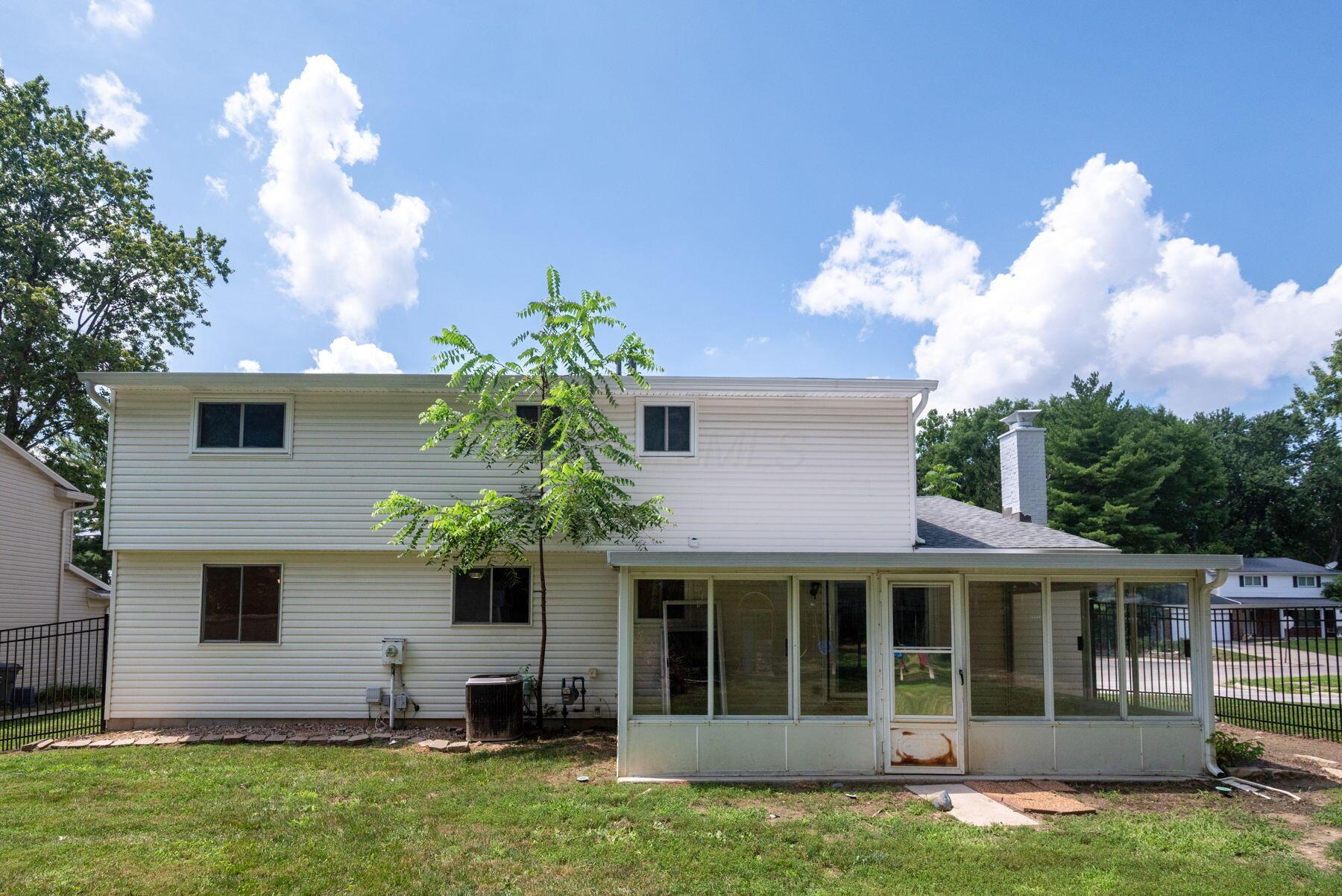 180 Landover Road Columbus, OH 43230 - Photo 6 of 60 6-web-or-mls-180 Landover Rd-105