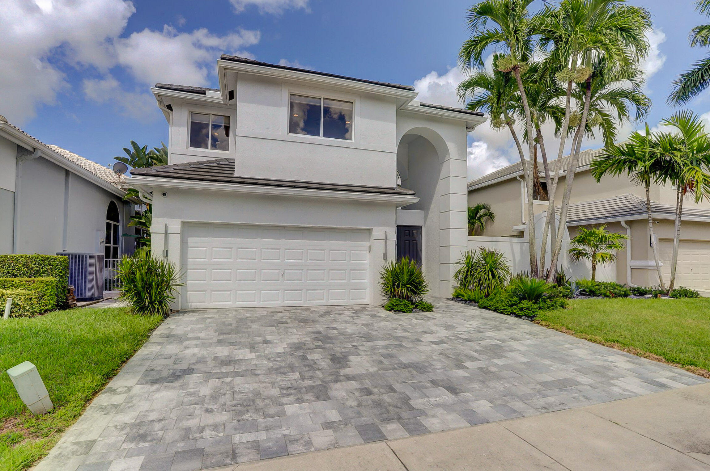5779 Regency Circle West Boca Raton, FL 33496 - Photo 2 of 60 02_img_6067_68_69_70_71