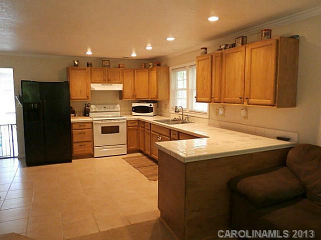 1128 Tot Dellinger Road Cherryville, NC 28021 - Photo 3 of 16 Gallery Image 3