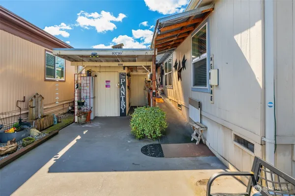 $115,000 | 10716 61st Street East, Unit 108, Puyallup, WA 98372