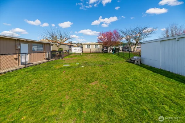 $115,000 | 10716 61st Street East, Unit 108, Puyallup, WA 98372