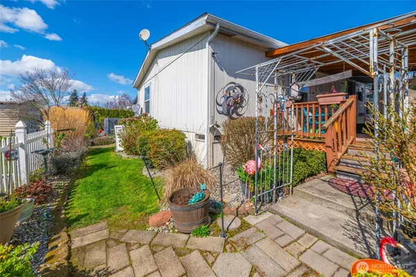 $115,000 | 10716 61st Street East, Unit 108, Puyallup, WA 98372