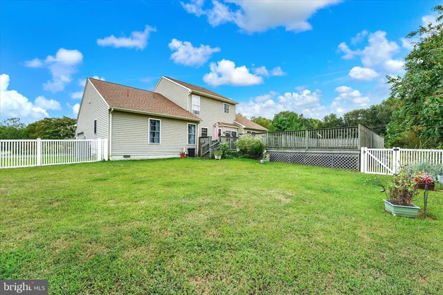 a house view with garden space