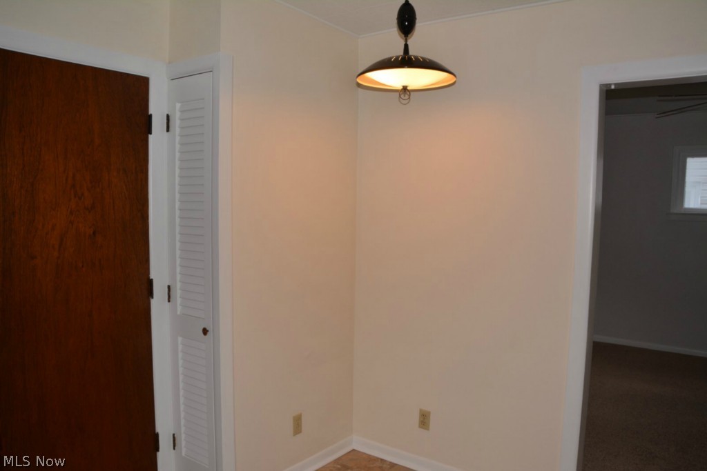 4313 Neville Road Cleveland, OH 44121 - Photo 13 of 20