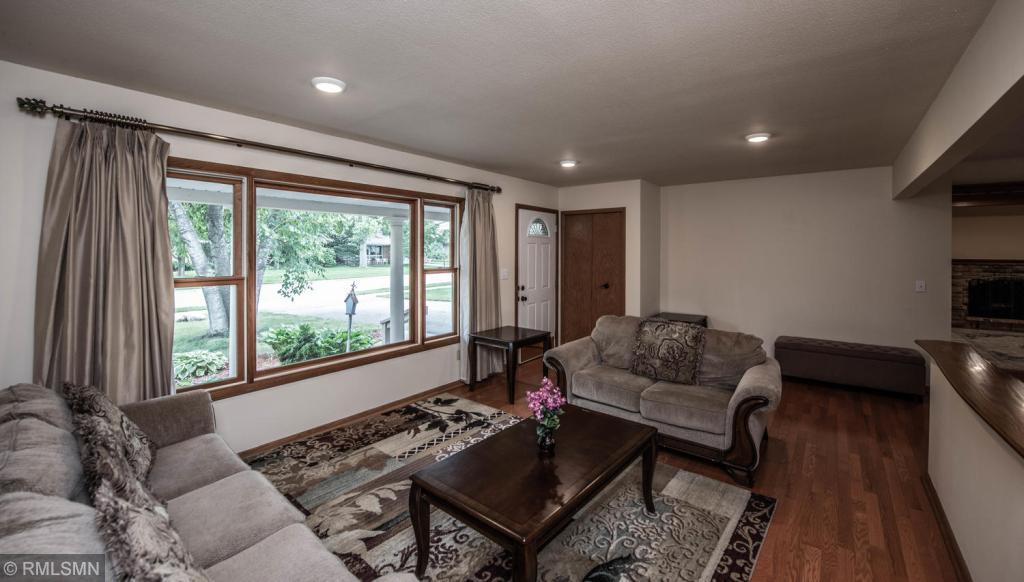 5100 Valley View Road Edina, MN 55436 - Photo 7 of 40 Gallery Image 7