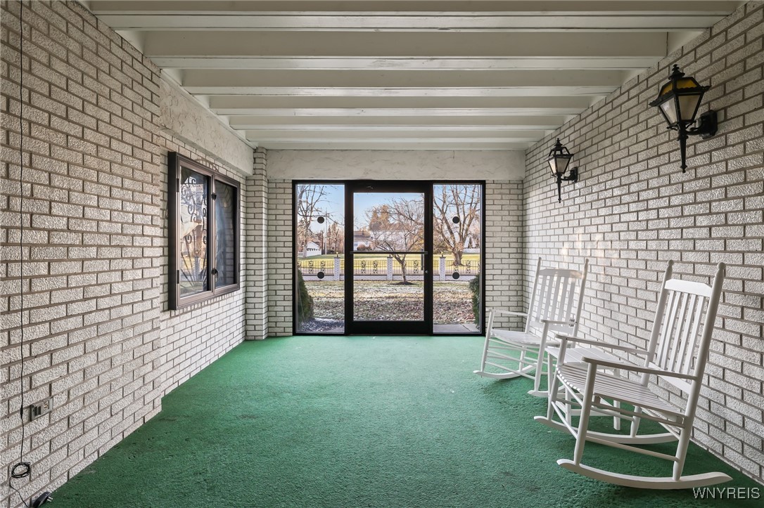 2075 Robert Drive Niagara, NY 14304 - Photo 6 of 49