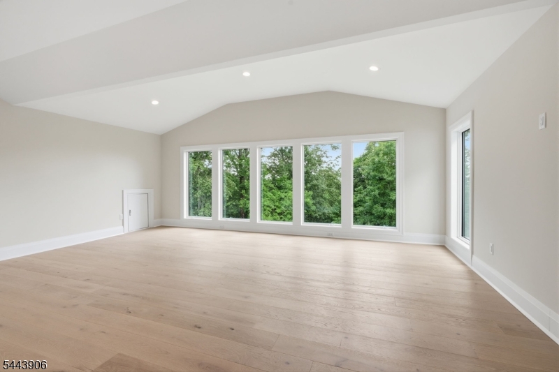 180 Round Top Road Bernardsville, NJ 07924 - Photo 28 of 50