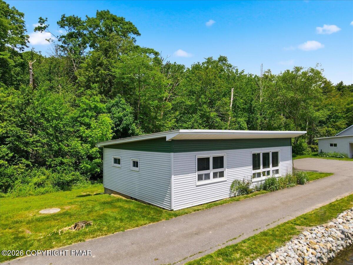 306 Merwinsburg Road Effort, PA 18330 - Photo 24 of 62 Cottage