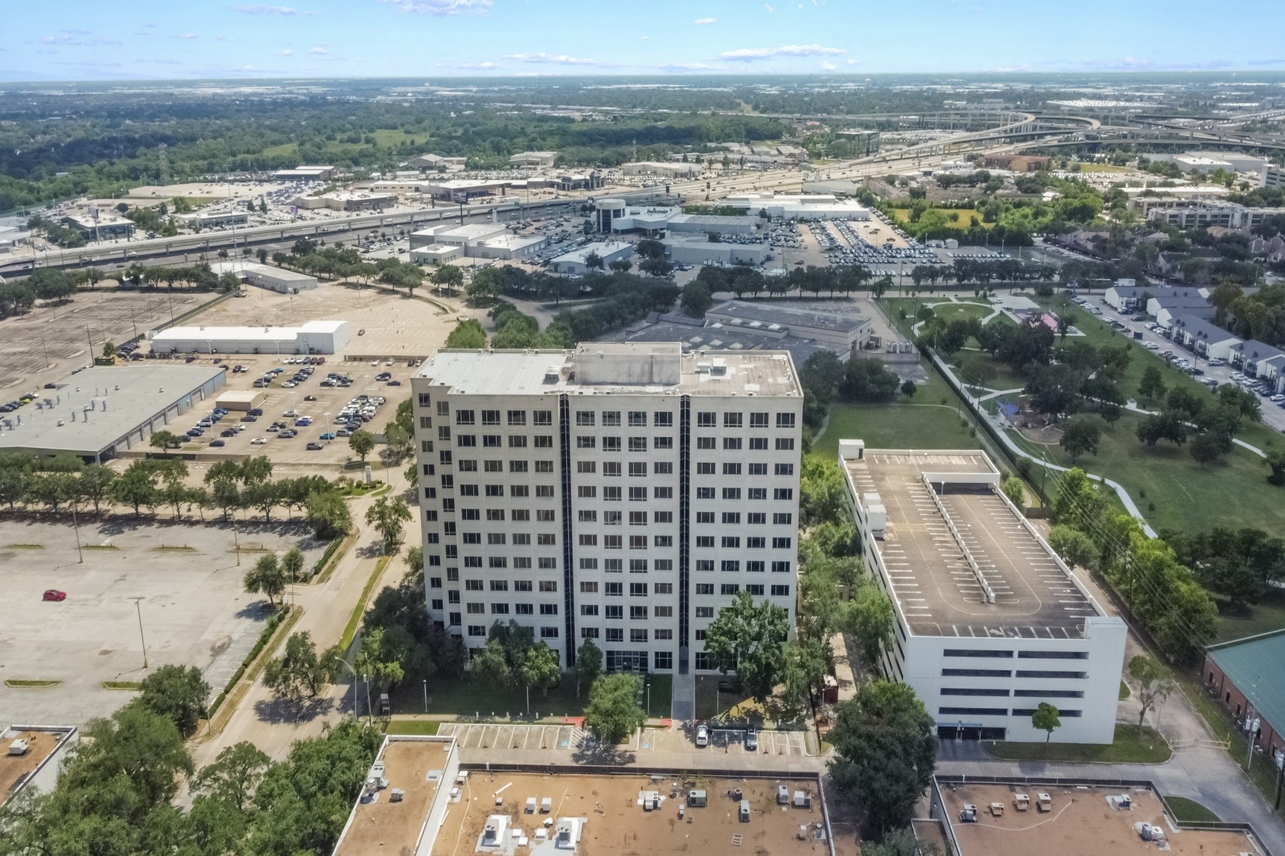 9800 Centre Parkway, Unit 1003 Houston, TX 77036 - Photo 13 of 29 a view of city with ocean
