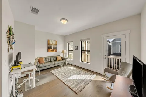 $620,000 | 3510 Huntsford Drive, Houston, TX 77008