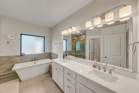 $620,000 | 3510 Huntsford Drive, Houston, TX 77008