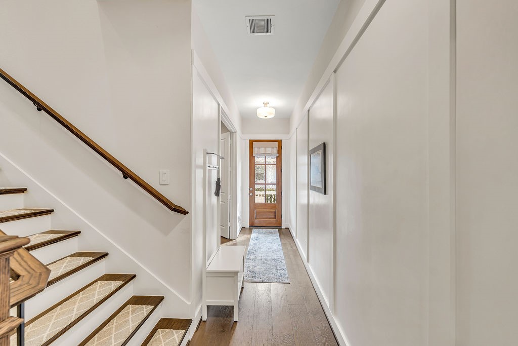 3510 Huntsford Drive Houston, TX 77008 - Photo 5 of 34 a view of entryway with wooden floor