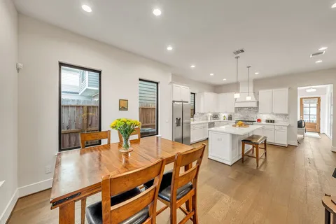 $620,000 | 3510 Huntsford Drive, Houston, TX 77008