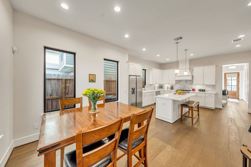 3510 Huntsford Drive Houston, TX 77008 - Photo 10 of 34 a dining room with furniture and window