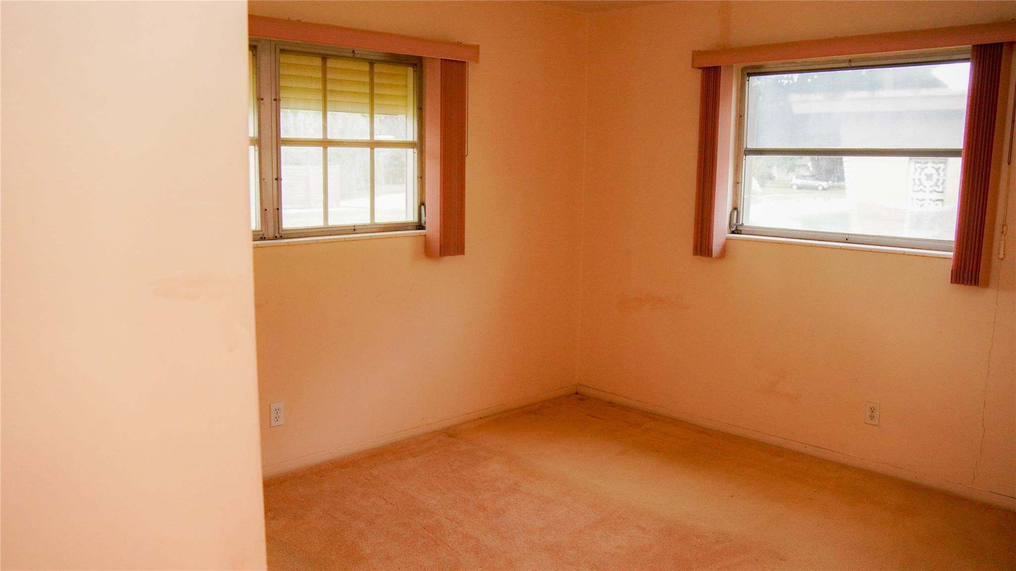 3322 Coolidge Street Hollywood, FL 33021 - Photo 14 of 32 Guest Bedroom 1