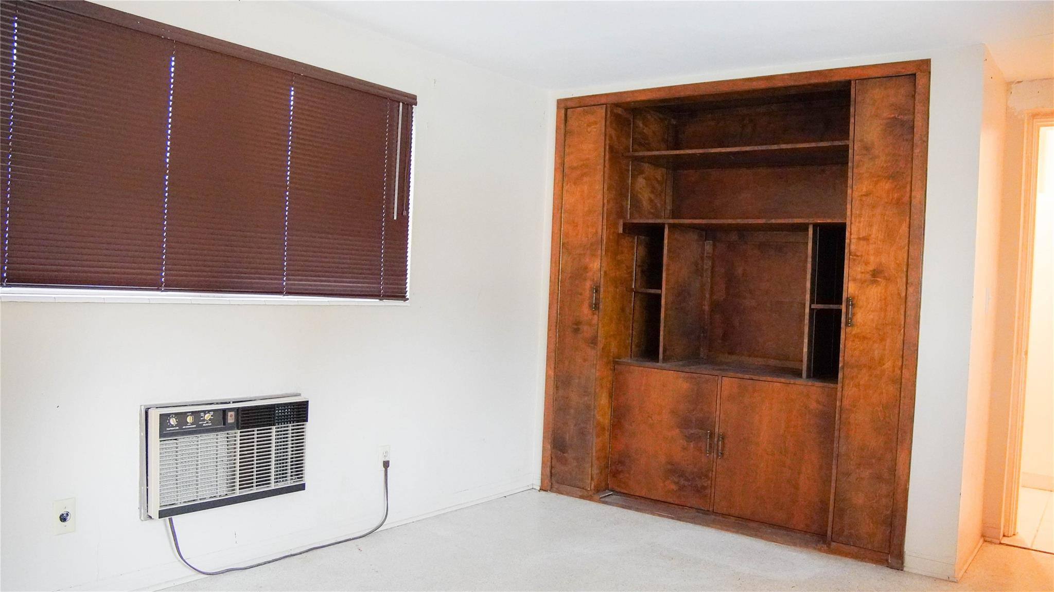 3322 Coolidge Street Hollywood, FL 33021 - Photo 22 of 32 Guest Bedroom 3