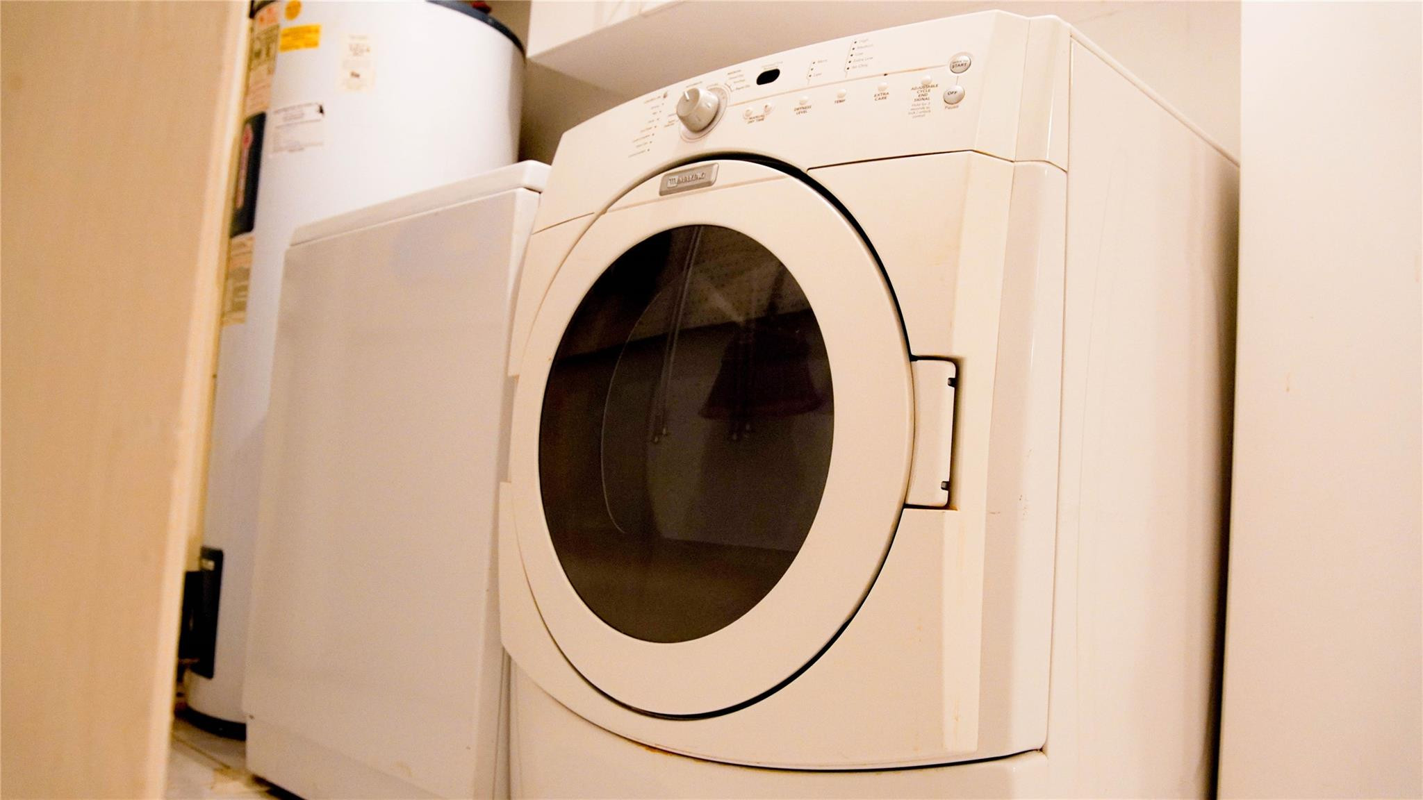 3322 Coolidge Street Hollywood, FL 33021 - Photo 28 of 32 Laundry