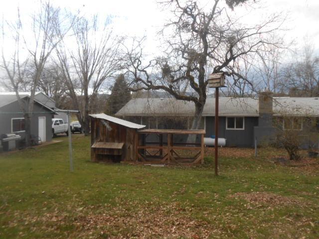 15600 Jones Road White City, OR 97503 - Photo 2 of 28 Fancy chicken coop ready for your flock!