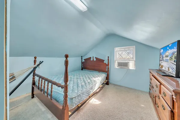 $165,000 | 1856 Kenwood Boulevard Southeast, Roanoke, VA 24013