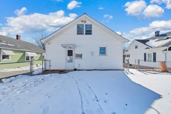 $165,000 | 1856 Kenwood Boulevard Southeast, Roanoke, VA 24013