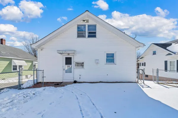 $165,000 | 1856 Kenwood Boulevard Southeast, Roanoke, VA 24013