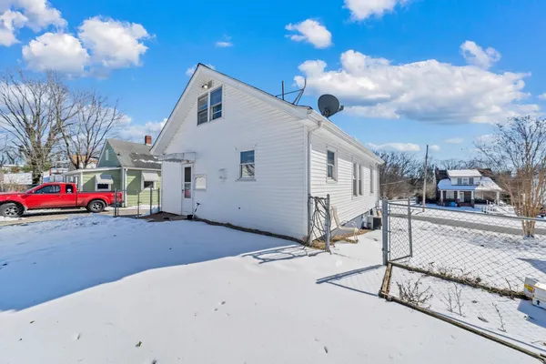 $165,000 | 1856 Kenwood Boulevard Southeast, Roanoke, VA 24013