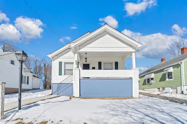 $165,000 | 1856 Kenwood Boulevard Southeast, Roanoke, VA 24013