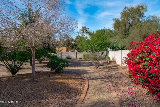 $1,650,000 | 5608 West Soft Wind Drive, Glendale, AZ 85310