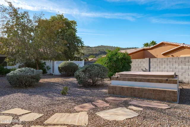 $1,650,000 | 5608 West Soft Wind Drive, Glendale, AZ 85310