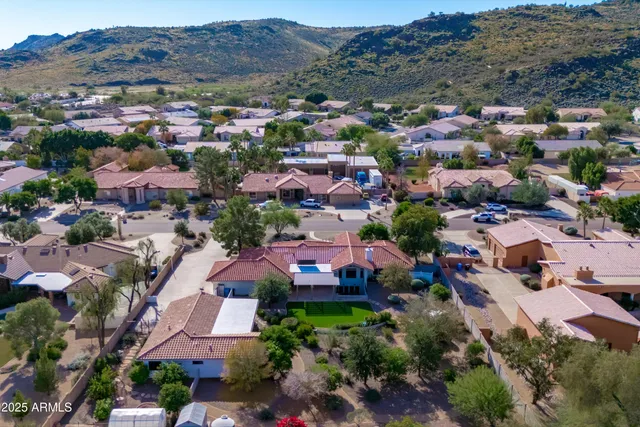 $1,650,000 | 5608 West Soft Wind Drive, Glendale, AZ 85310