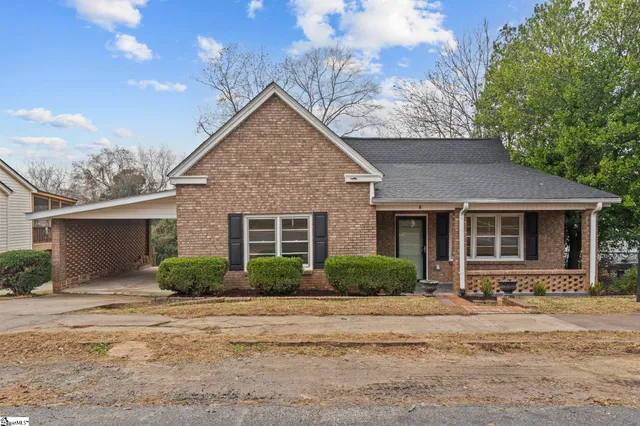 $218,900 | 8 Lee Street, Liberty, SC 29657