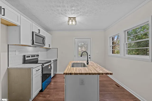 $218,900 | 8 Lee Street, Liberty, SC 29657