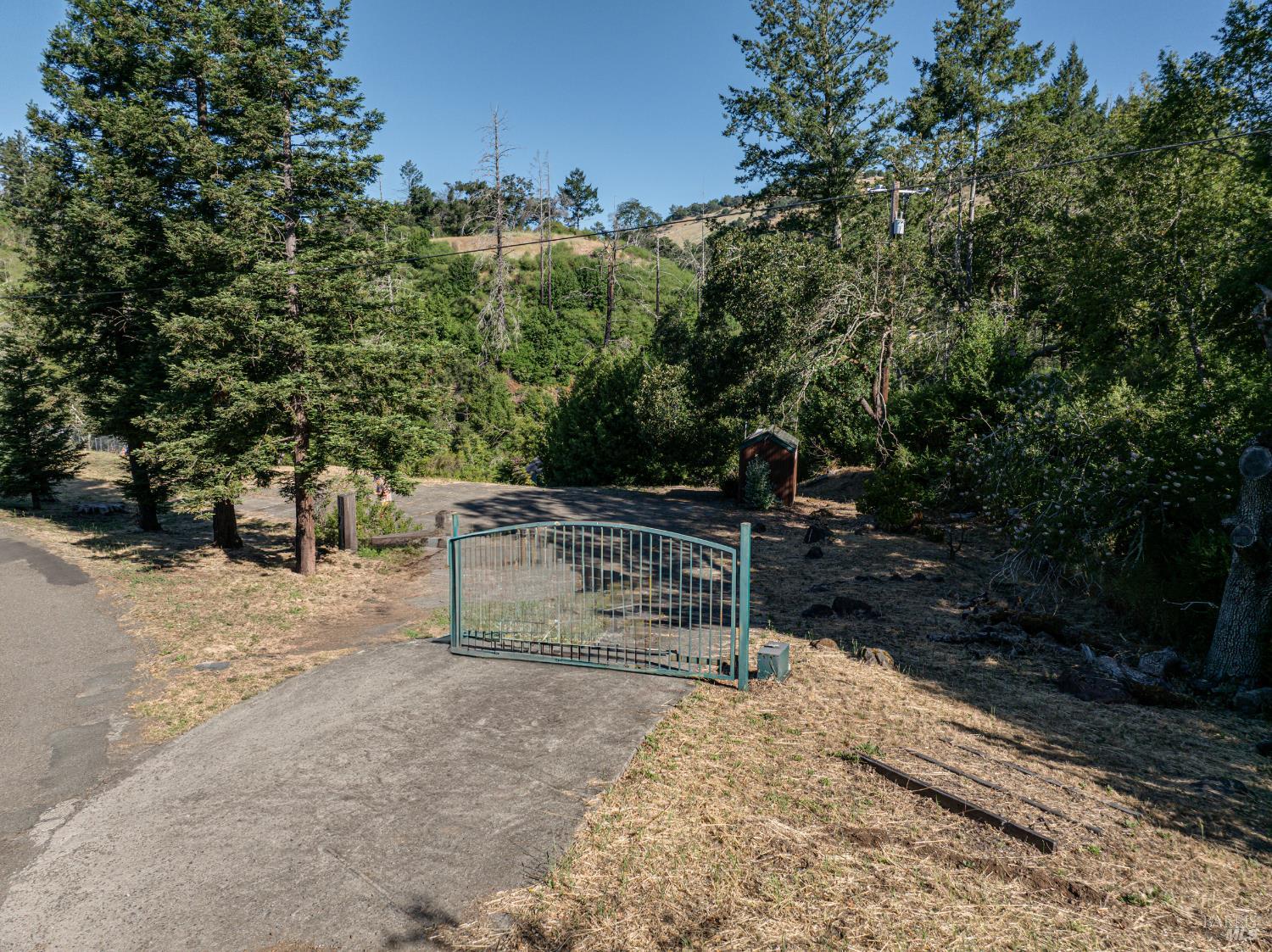 5734 Mark W Lane Santa Rosa, CA 95404 - Photo 6 of 23