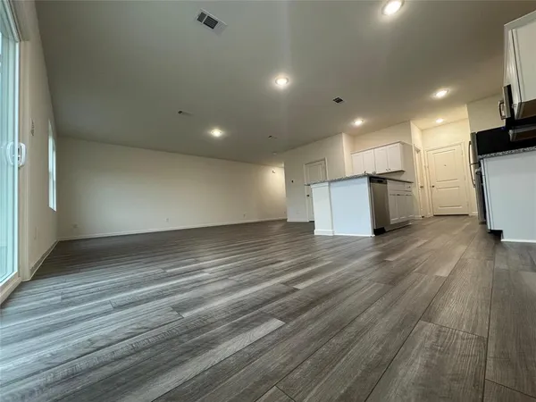 $2,300 | 6089 Mojave Drive, Forney, TX 75126