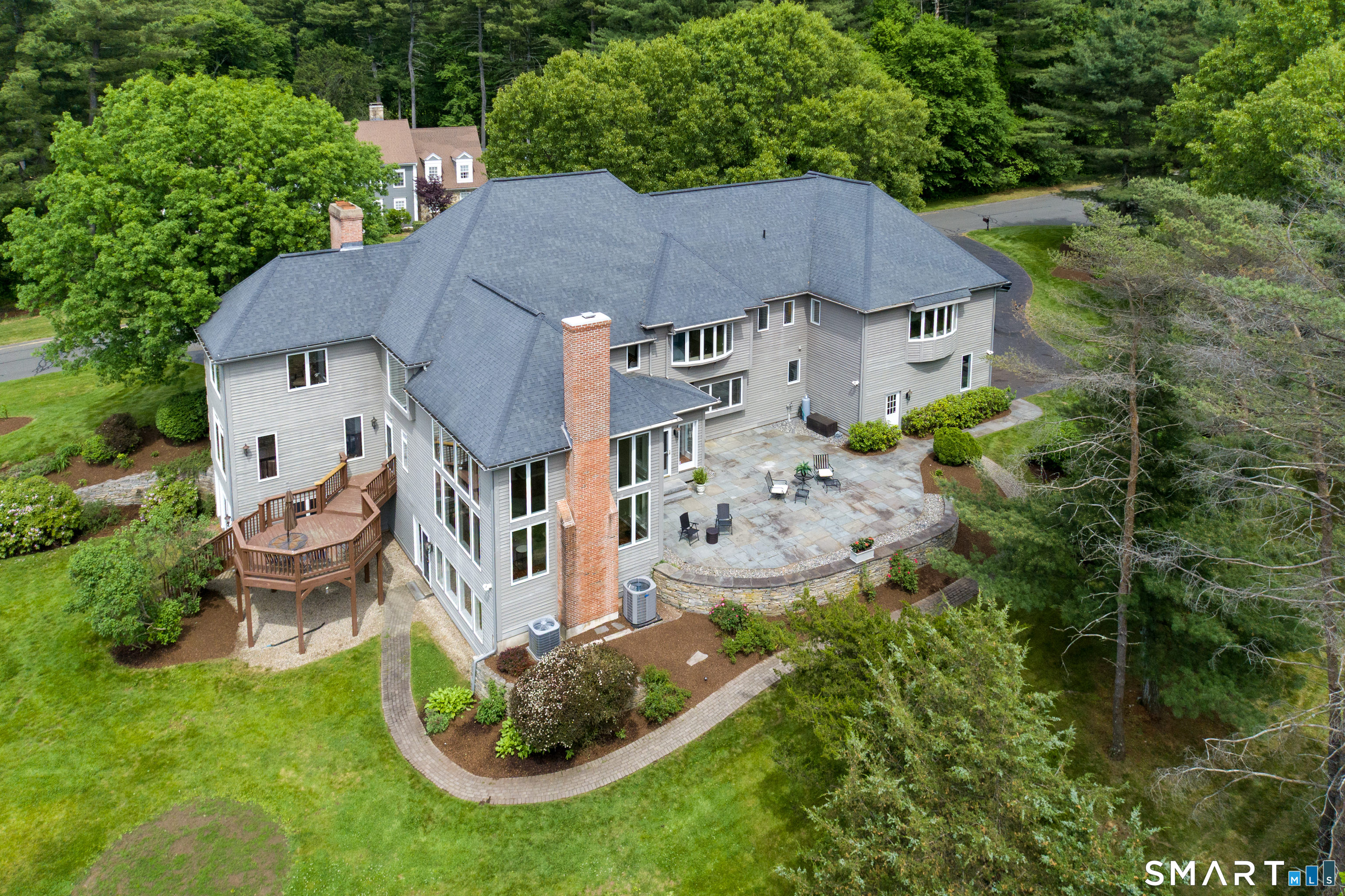 41 Ridgebury Road Avon, CT 06001 - Photo 9 of 40